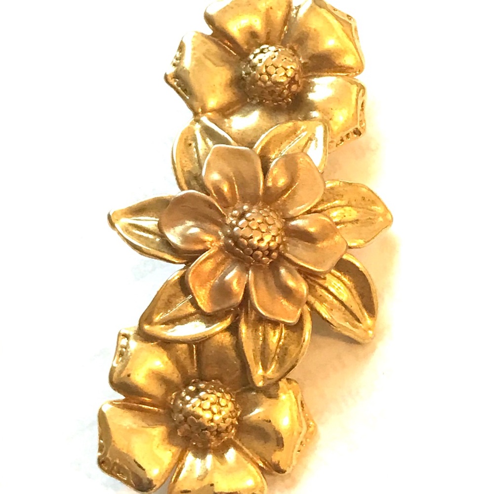 ‼️SALE♦️ Gold Plated Flower Brooch